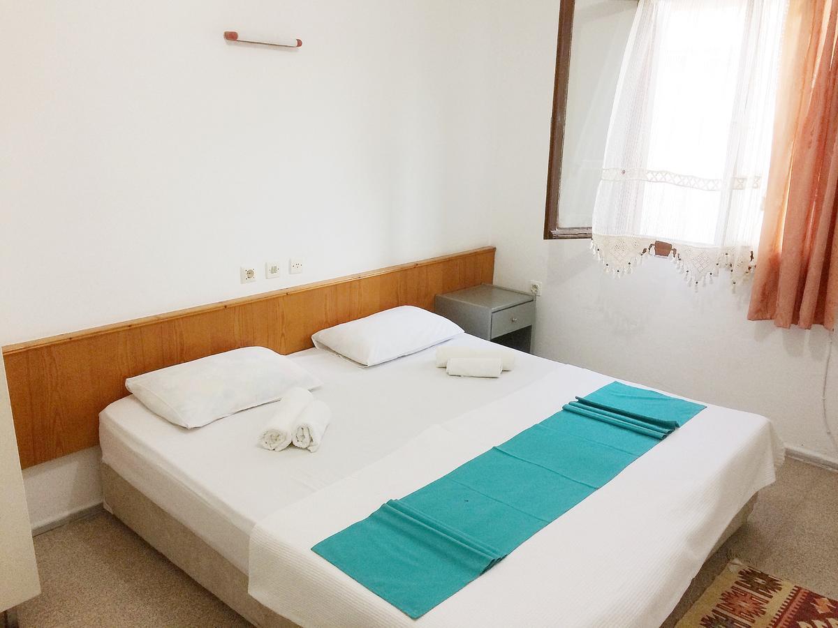 Parmis Rooms Çeşme Buitenkant foto